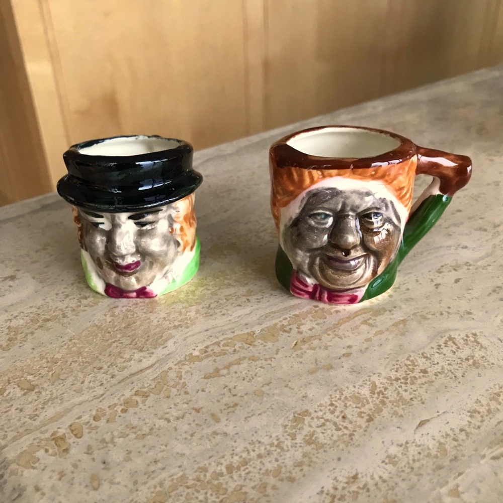 PAIR OF VINTAGE TOBY MINIATURE MUGS